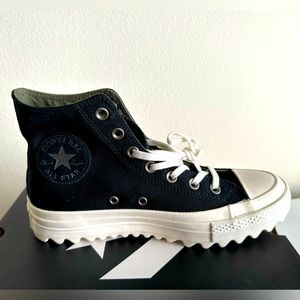 Converse Brand new black high top with platform